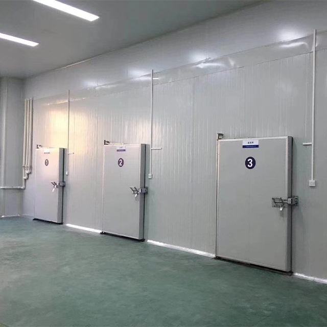 Puerta batiente para c&aacute;mara frigor&iacute;fica