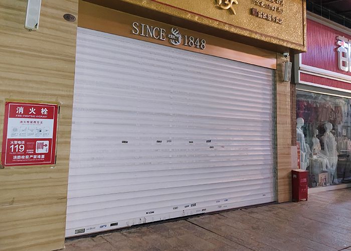 puertas enrollables manuales